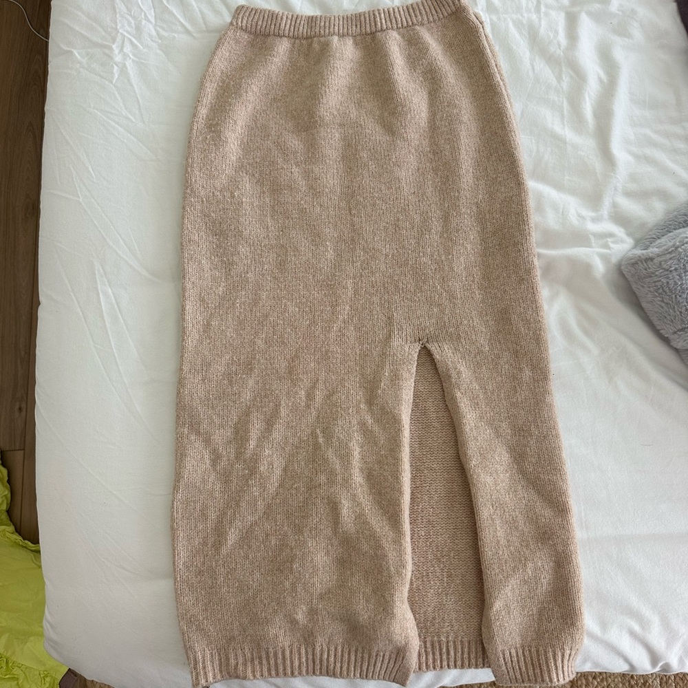 Beige Midi Knit Skirt